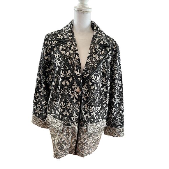 Chicos Soft Black & White Print Jacket Blazer Gold Accents, Faux Leather Trim - Picture 1 of 9